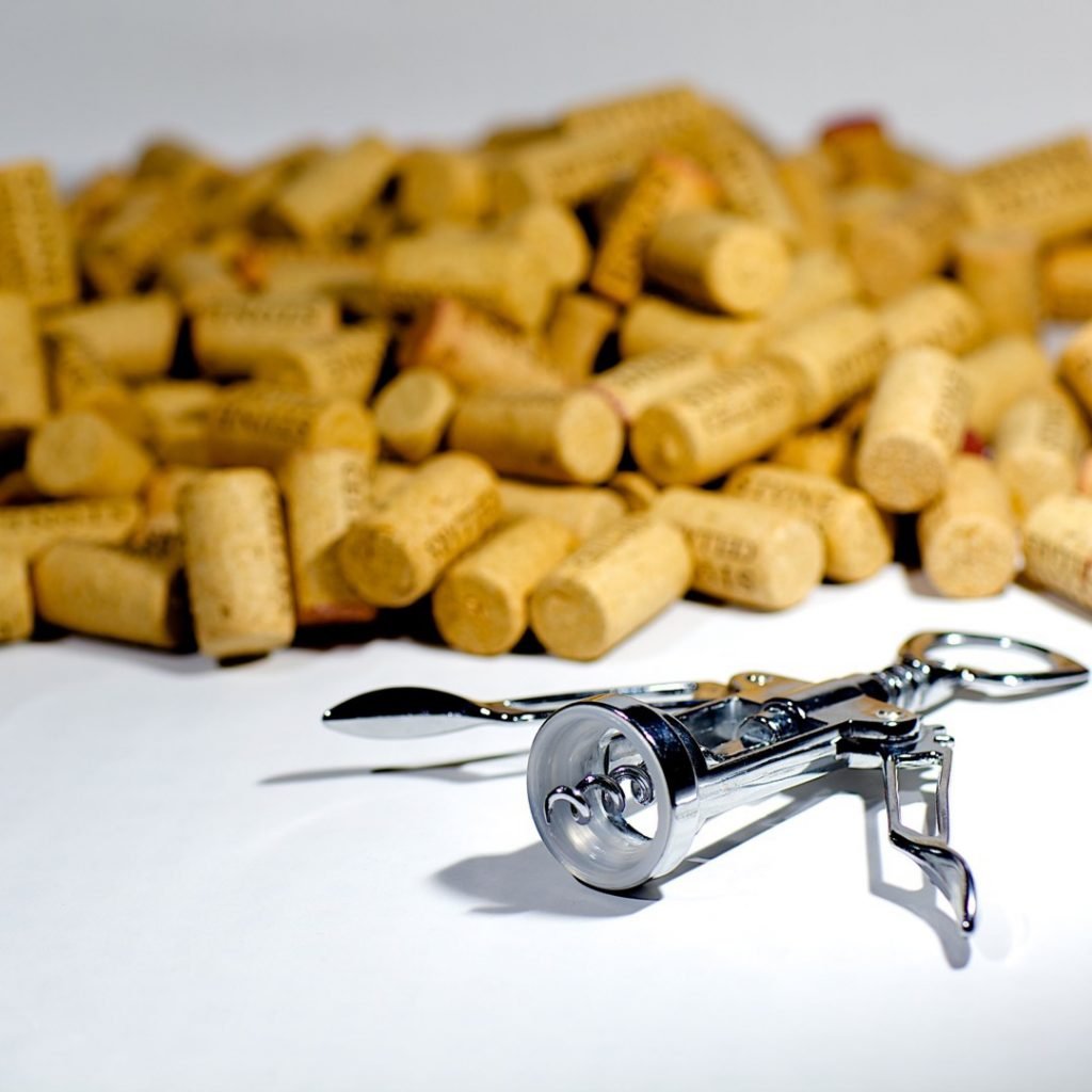 descorchador y corchos